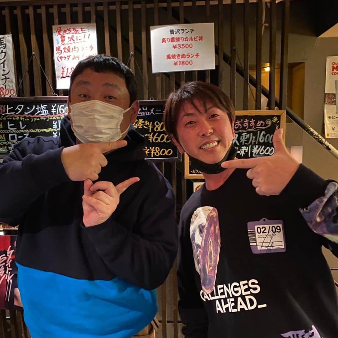 のインスタグラム：「電波少年の戦友であり、 地元の先輩であるドロンズ石本さんのお店、 馬肉屋たけしに行って来た！ いつも通り美味でした😊 #馬肉屋たけし #馬肉 #恵比寿 #ドロンズ石本 #頑張れ飲食店」