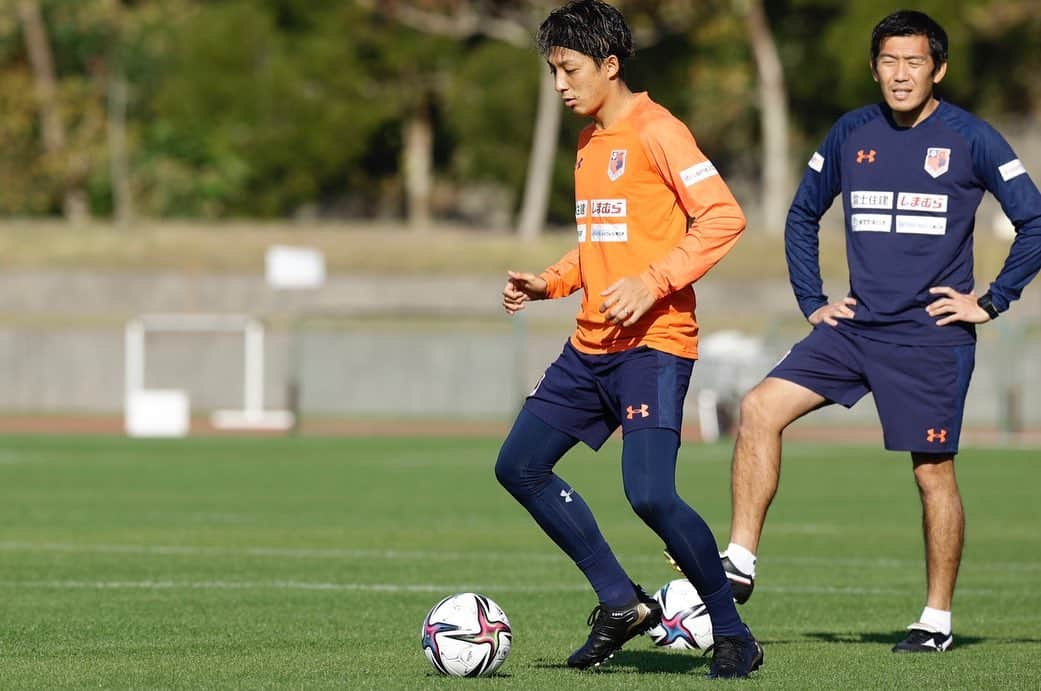 馬渡和彰さんのインスタグラム写真 - (馬渡和彰Instagram)「﻿ ﻿ 沖縄キャンプ13日目⚽️﻿ ﻿ ハードに練習してますが、残りの期間で体がどう仕上がっていくのか楽しみです😁﻿ ﻿ 明日も頑張りまーす💪‼️﻿ ﻿ #大宮アルディージャ #ardija #SHOW﻿ #馬渡和彰 #8﻿ #adidas #adidasfootball #adidastokyo」2月5日 21時34分 - kazuaki_mawatari