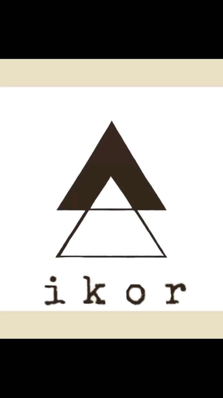 大谷雅恵のインスタグラム：「タイダイアイテムをメインにお作りしているオンラインショップ  【ikor】  いころ。 アイヌ語で宝物という意味です。  Instagramアカウントは  88.ikor.88  です。  こちらでは受注生産を行わず、仕上がり次第商品をアップしていきます。  こちらも是非フォローして頂けると嬉しいです。  #ikor #tiedye #タイダイ #タイダイトレーナー #art」