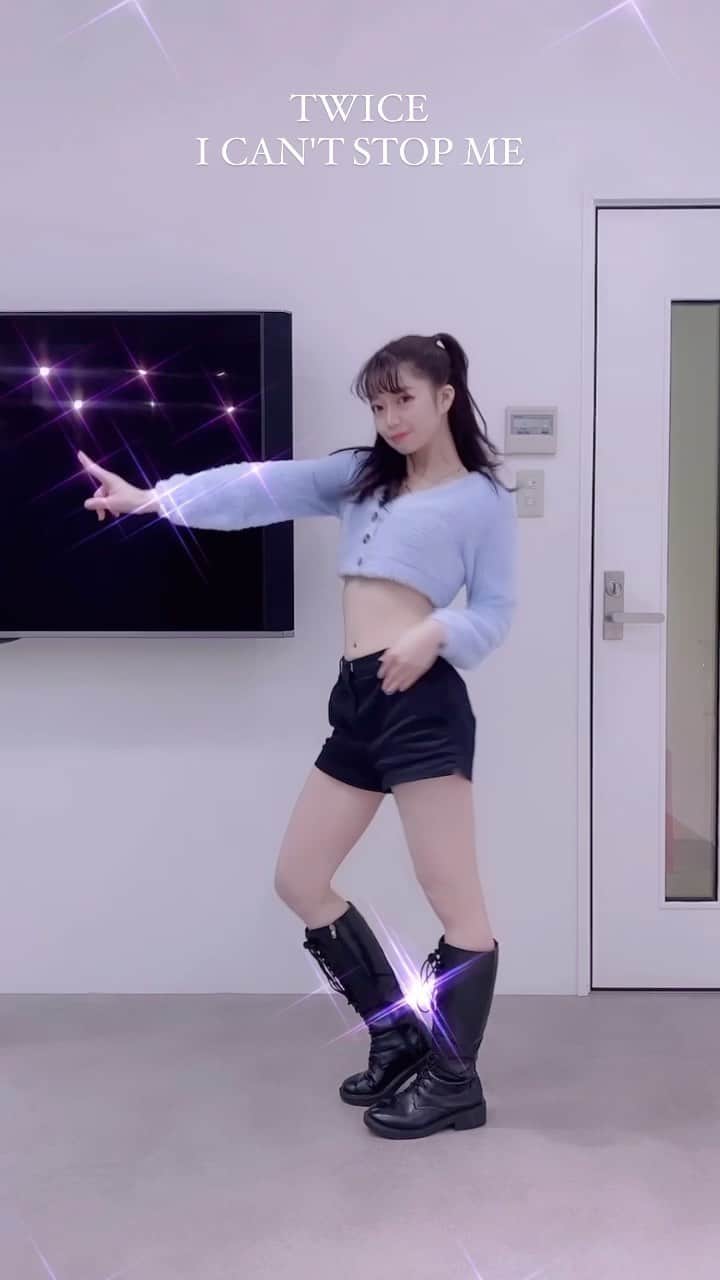 柏元萌華のインスタグラム：「💗１００日ダンスチャレンジ💎  【２日目】 #TWICE / #ICANTSTOPME  リールに載せきらなかったので 続きはTikTok、Twitterで見にきてね🥰  #もえダンス #100日ダンスチャレンジ #協力してくれるもえぴーぽー募集  #kpop  #FariaClown」