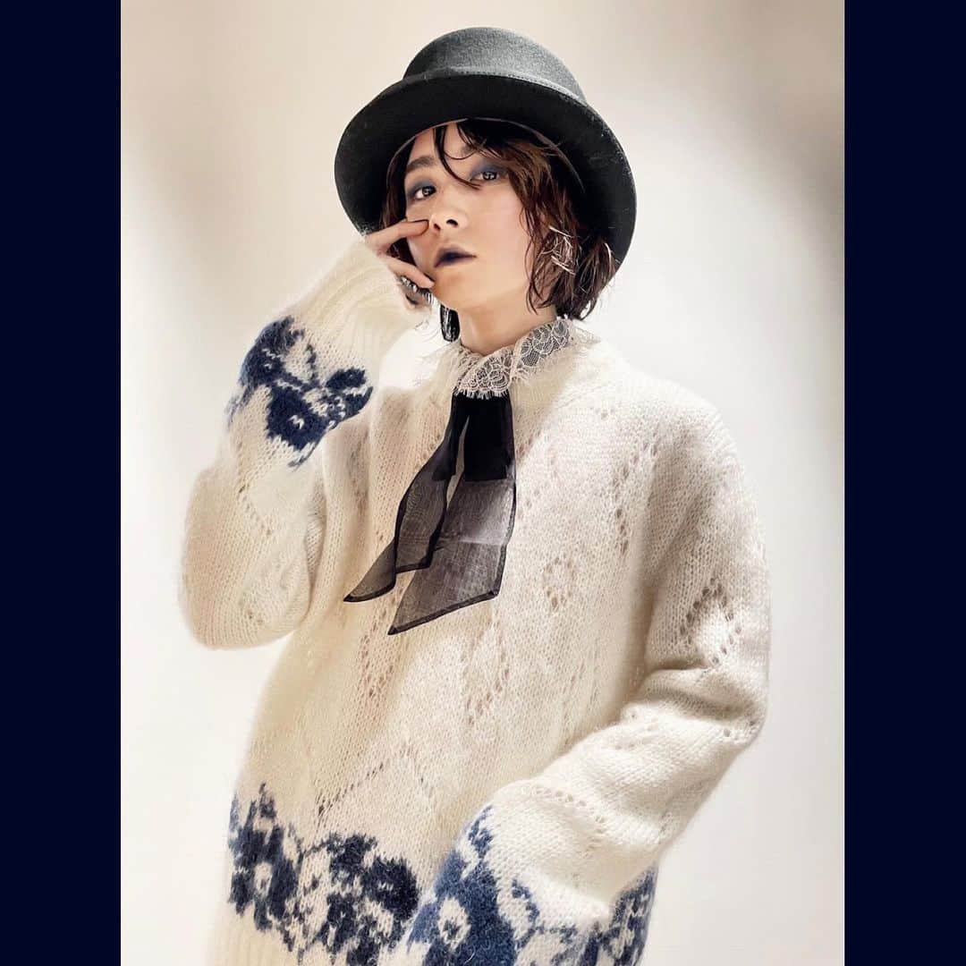 板垣李光人さんのインスタグラム写真 - (板垣李光人Instagram)「💙🌊🧜🐋🌫💧  cosmetic: @diormakeup  knit: @dior  #selfmakeup #selfstyling」2月5日 21時54分 - itagakirihito_official