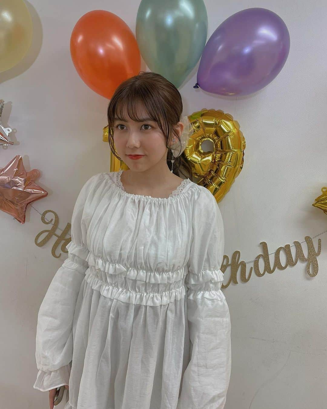 小島はなさんのインスタグラム写真 - (小島はなInstagram)「・ 萌花お誕生日おめでとう!!💗 ・ 19歳も最高の年にしてください！ 頼れない最年長が大好き🥺 ・ Zepp Hanedaまであと23日!! ・ #アメフラっシ#鈴木萌花#小島はな#誕生日#happybirthday #萌花しか勝たん#もぎたて萌花 #ホップステップZepp」2月5日 22時16分 - amefurasshi_kojima_official_