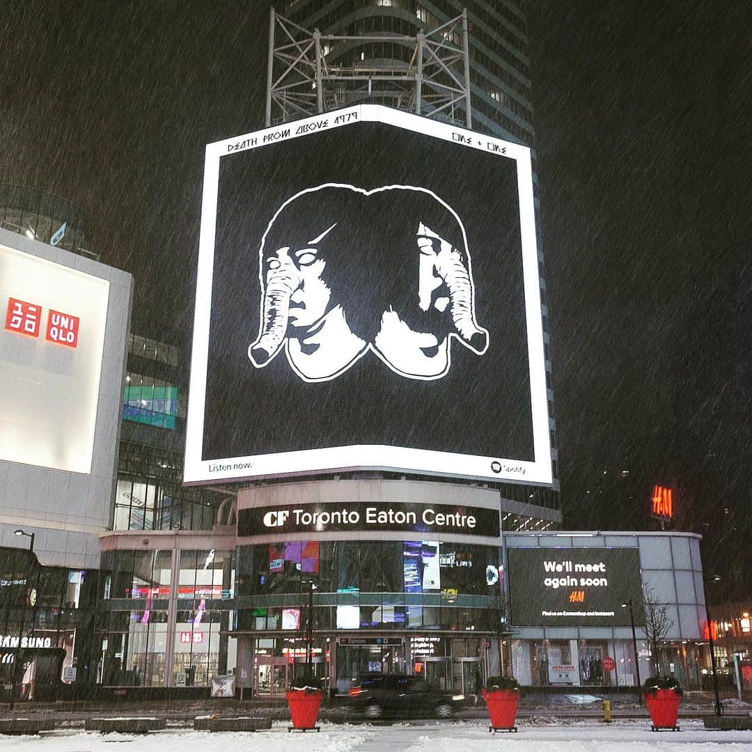 Death from Above 1979さんのインスタグラム写真 - (Death from Above 1979Instagram)「Wow! We’re a BIG band! Check out our @spotifycanada billboard in Toronto! Thank you @spotifycanada @spotify for the incredible support on ‘One + One’ #Is4Lovers ❤️ @janexanne @natewize」2月6日 4時13分 - dfa1979