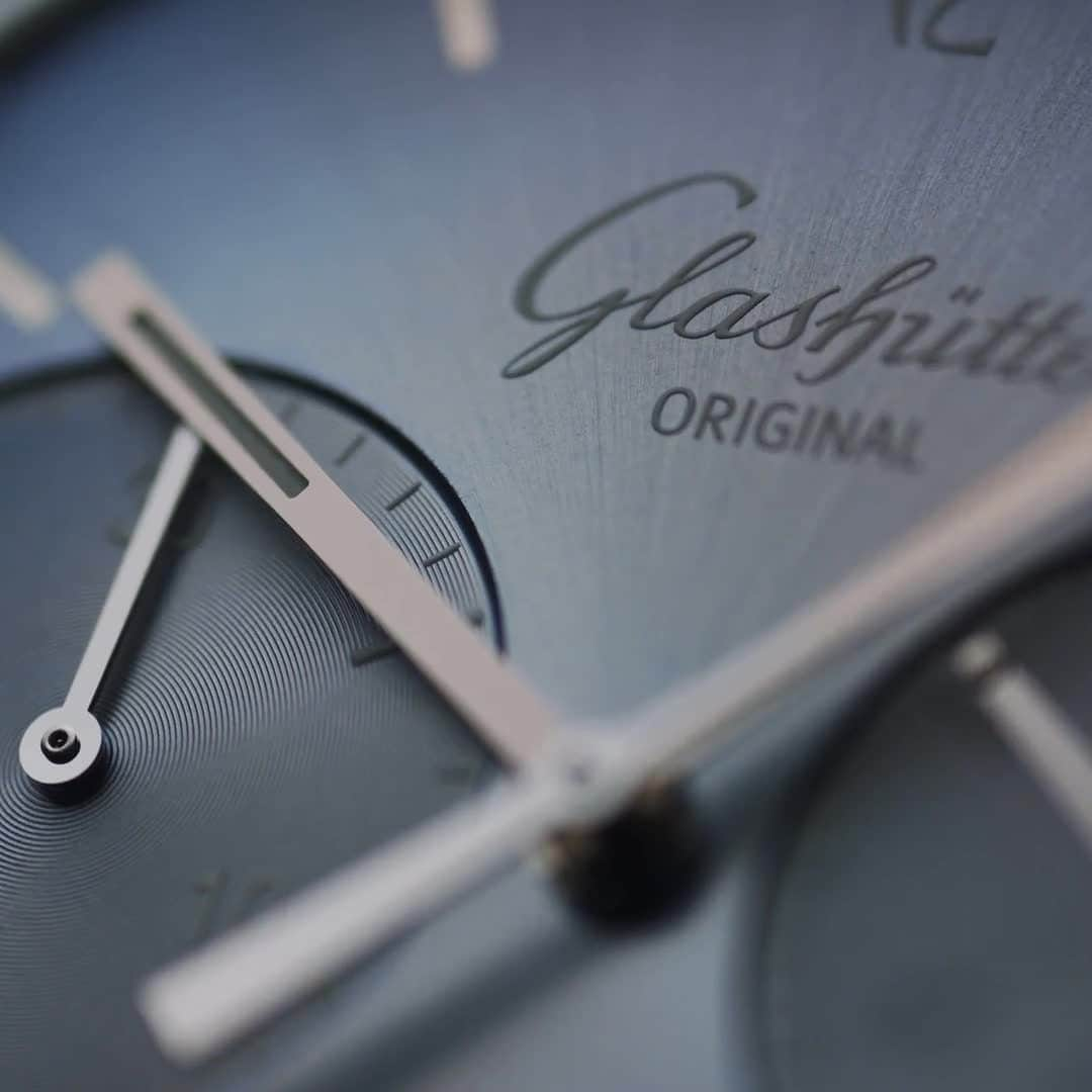 グラスヒュッテのインスタグラム：「Surround yourself with a wintry scenery⁠ ⁠ The Sixties Chronograph Annual Edition. A cool classic in glacier blue. ⁠ ⁠ #GlashütteOriginal #GlashuetteOriginal #Sixties #SixtiesChronograph #watchmaking #watchmakingart #madeingermany #wotd #watchesofinstagram #blue #AnnualEdition #bluedial #glacierblue #vintageinspired⁠」