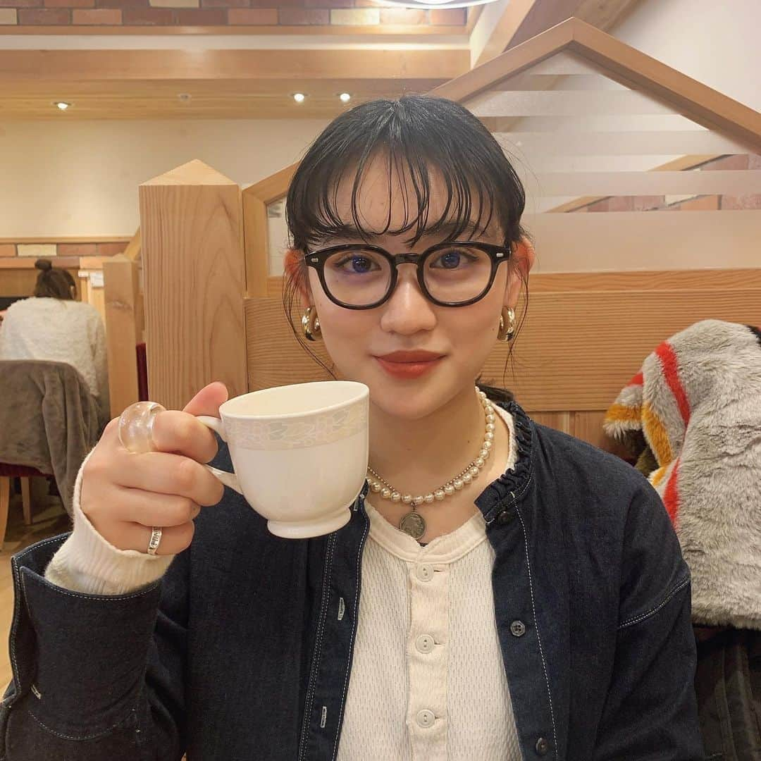 佐々木莉佳子さんのインスタグラム写真 - (佐々木莉佳子Instagram)「﻿ ﻿ お仕事前の一休み☕️🧶﻿ ﻿ #ヤンタンの収録でした」2月5日 23時28分 - rikako_sasaki.official