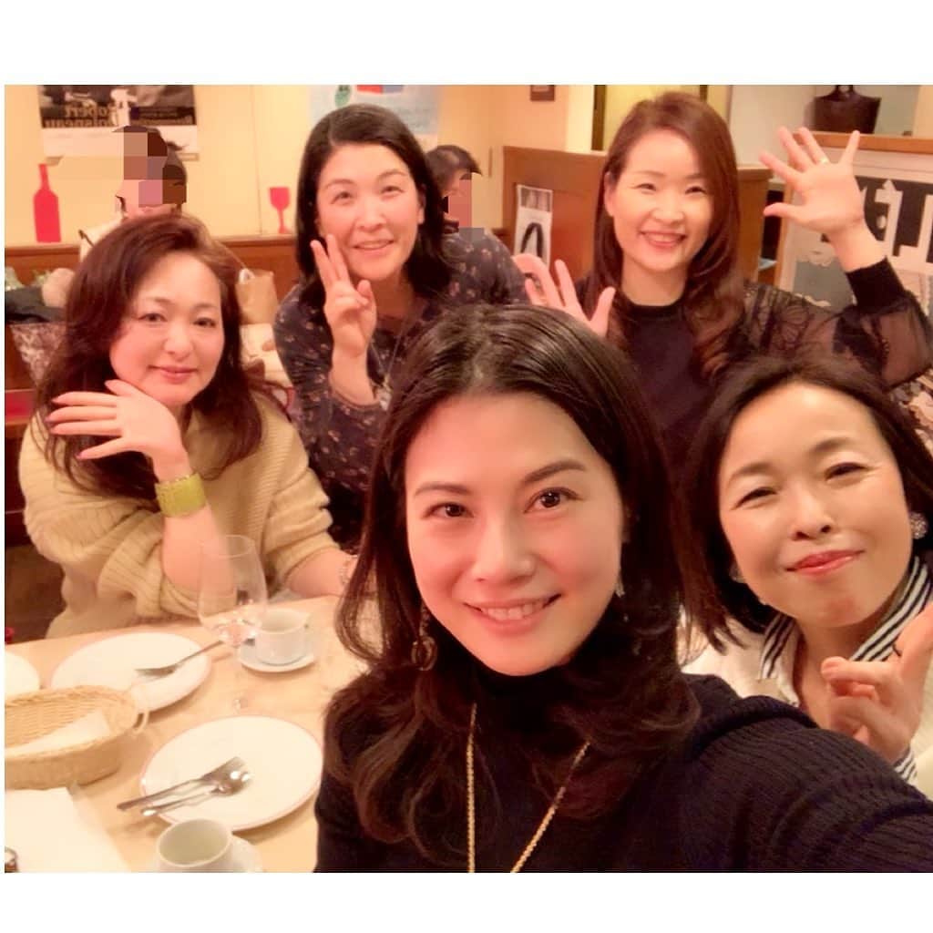 七瀬遥のインスタグラム：「久しぶりに 大好きな人達に会えて嬉しかった〜😆❤️ 楽しい嬉しい幸せな時間は 本当にあっという間ですね🥺💕🌈 そして、また面白い事が起きましたよ😁 いつも、必ず何かがある💖😆😆😆💖  #久しぶり#楽しい#嬉しい#幸せ#happy #fun#good#friend#happy#love#happiness#good#smile#tokyo#japan」