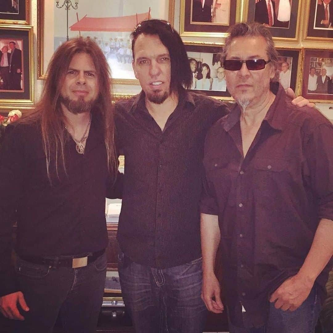 Queensrycheさんのインスタグラム写真 - (QueensrycheInstagram)「#fbf - Todd, Casey and Eddie hanging out in 2018 👍 #queensryche #flashbackfriday #toddlatorre #tlt #leadvocalist #thevoice #caseygrillo #case #kickassdrummer #eddiejackson #edbass #onetake #badassbassist #friends #friendship #memories #alwaysagoodtimetogether #cantwaittotouragain」2月5日 23時35分 - queensrycheofficial