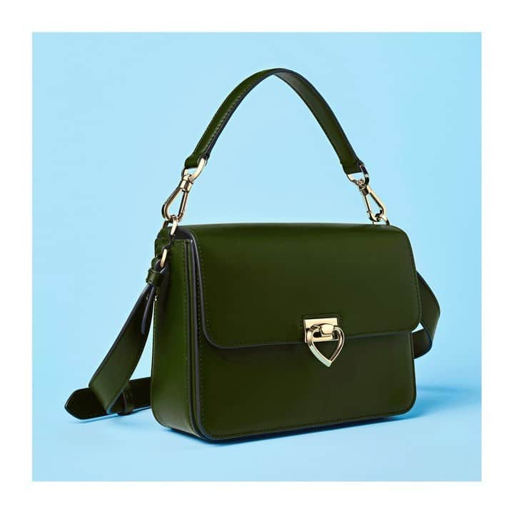 ケイト・スペードのインスタグラム：「love. it. our new shoulder bag, lovitt. 💙」