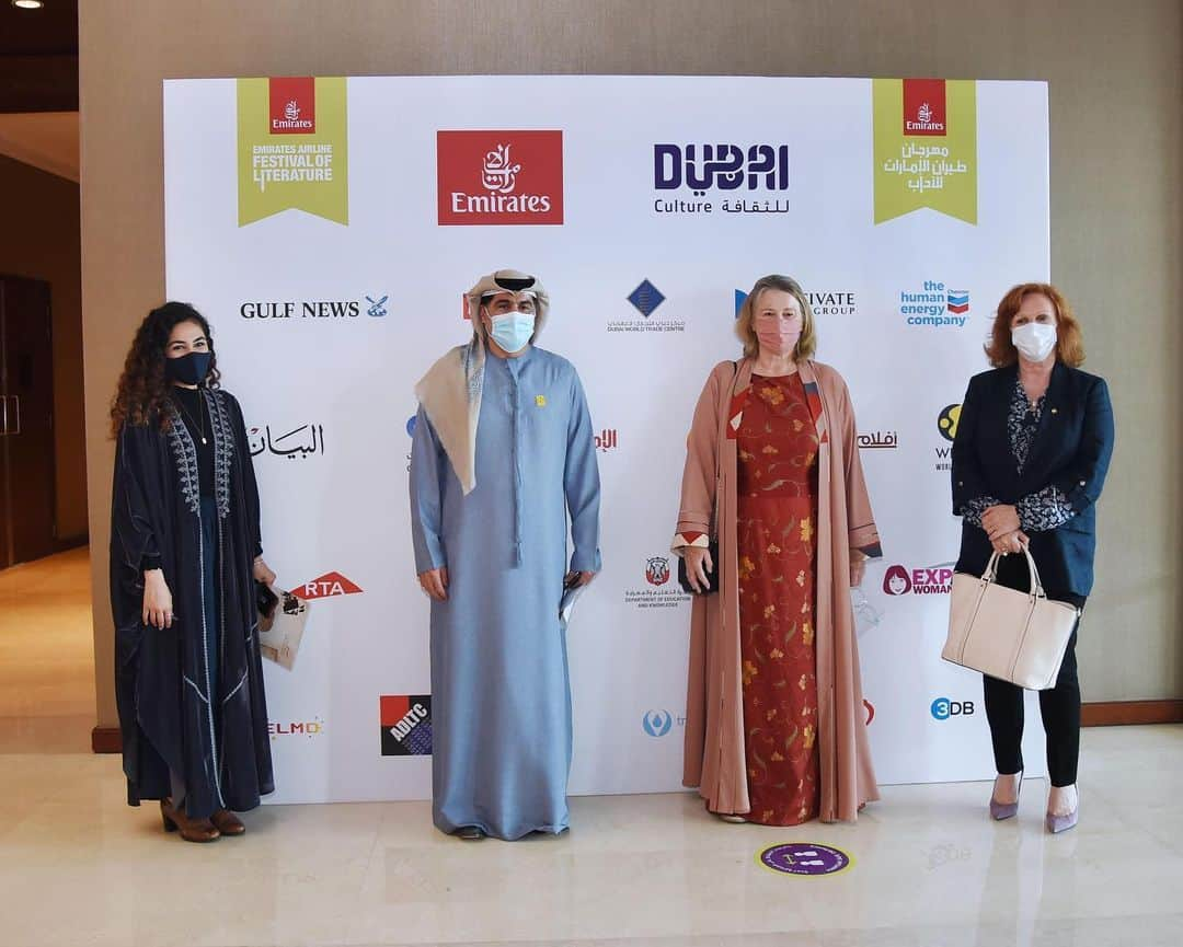 エミレーツ航空さんのインスタグラム写真 - (エミレーツ航空Instagram)「We helped kick off the biggest weekend at @EmiratesLitFest, one of Dubai’s most dynamic events and a highlight on its cultural calendar. 📖  At this year’s festival, authors are engaging with readers and literary buffs both in Dubai and virtually beyond its borders, inspiring and empowering them through rich storytelling.  Emirates will continue supporting Dubai’s vibrant cultural and arts scene by helping to connect audiences with their literary passions.  #EmiratesLitFest #Dubai #FlyEmiratesFlyBetter #EmiratesAirline」2月6日 0時00分 - emirates