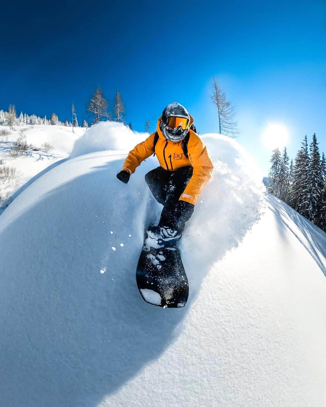 goproさんのインスタグラム写真 - (goproInstagram)「Up your #GoProSelfie game + submit to the #GoProSnow Challenge with these #ProTips from @fischi666 🏂  1️⃣ Holding #GoProMAX behind you gives a nice follow-cam perspective + panoramic feeling. In powder, make sure that the camera is above your spray ❄️ 2️⃣ Try to keep the camera hand as casual as possible.  #GoProMAX captures in 360°, so there's no need to extend your arm as you would with a HERO camera. 3️⃣ To avoid getting snow stuck on the lenses, keep the camera cold + outside any bag or jacket, then keep your batteries in your pocket when not in use. 4️⃣ This shot was captured by following another boarder, just  before riding through his spray. Try to imagine what #GoProMAX sees. The nature of the camera provides completely unique perspectives + possibilities...  #GoPro #Snowboarding #360Camera #Powder #Education」2月6日 0時16分 - gopro