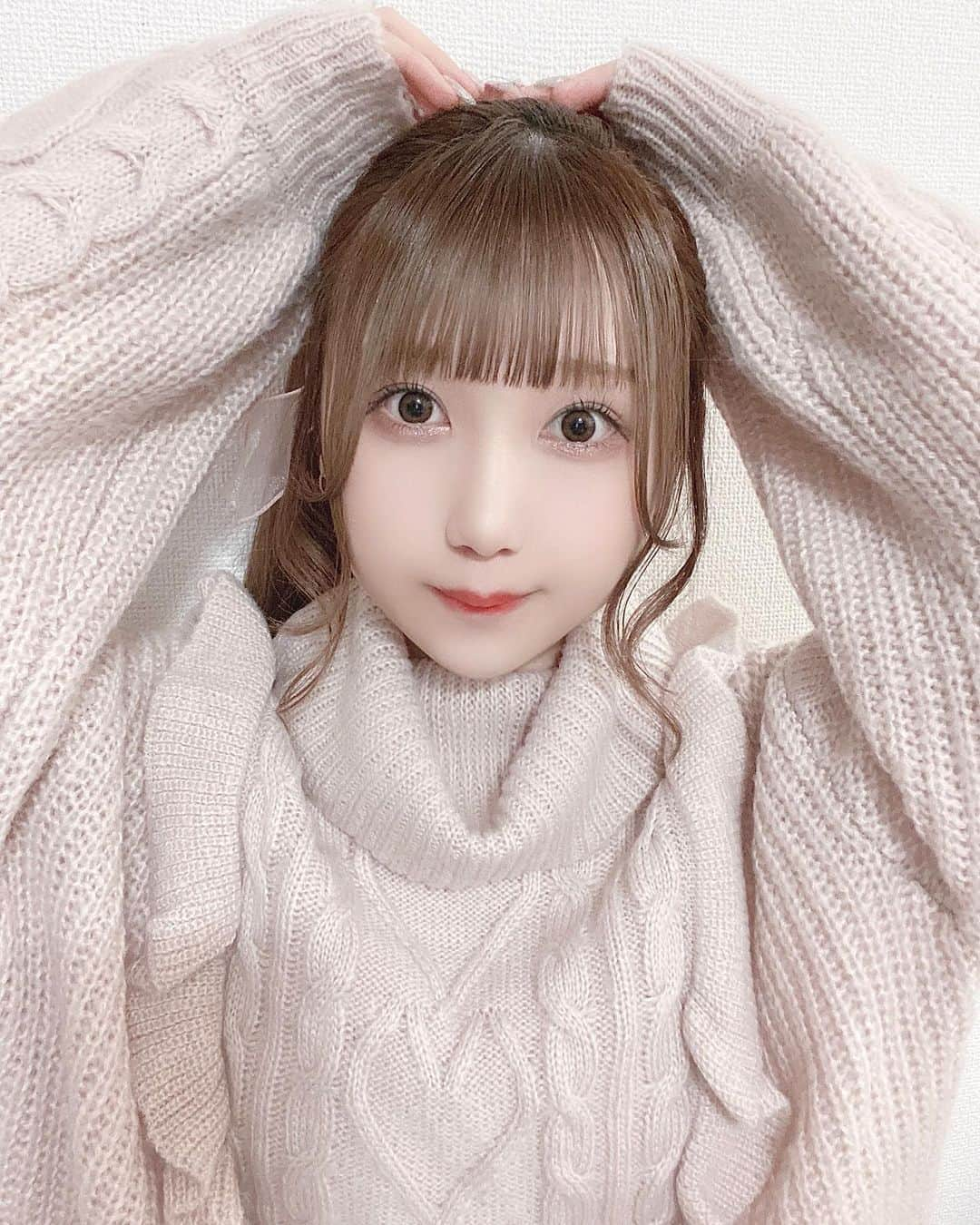 楠木しゅりさんのインスタグラム写真 - (楠木しゅりInstagram)「ピンクのニットかわいい ₍ᐢ.ˬ.ᐢ₎」2月6日 0時16分 - kusunoki_shuri