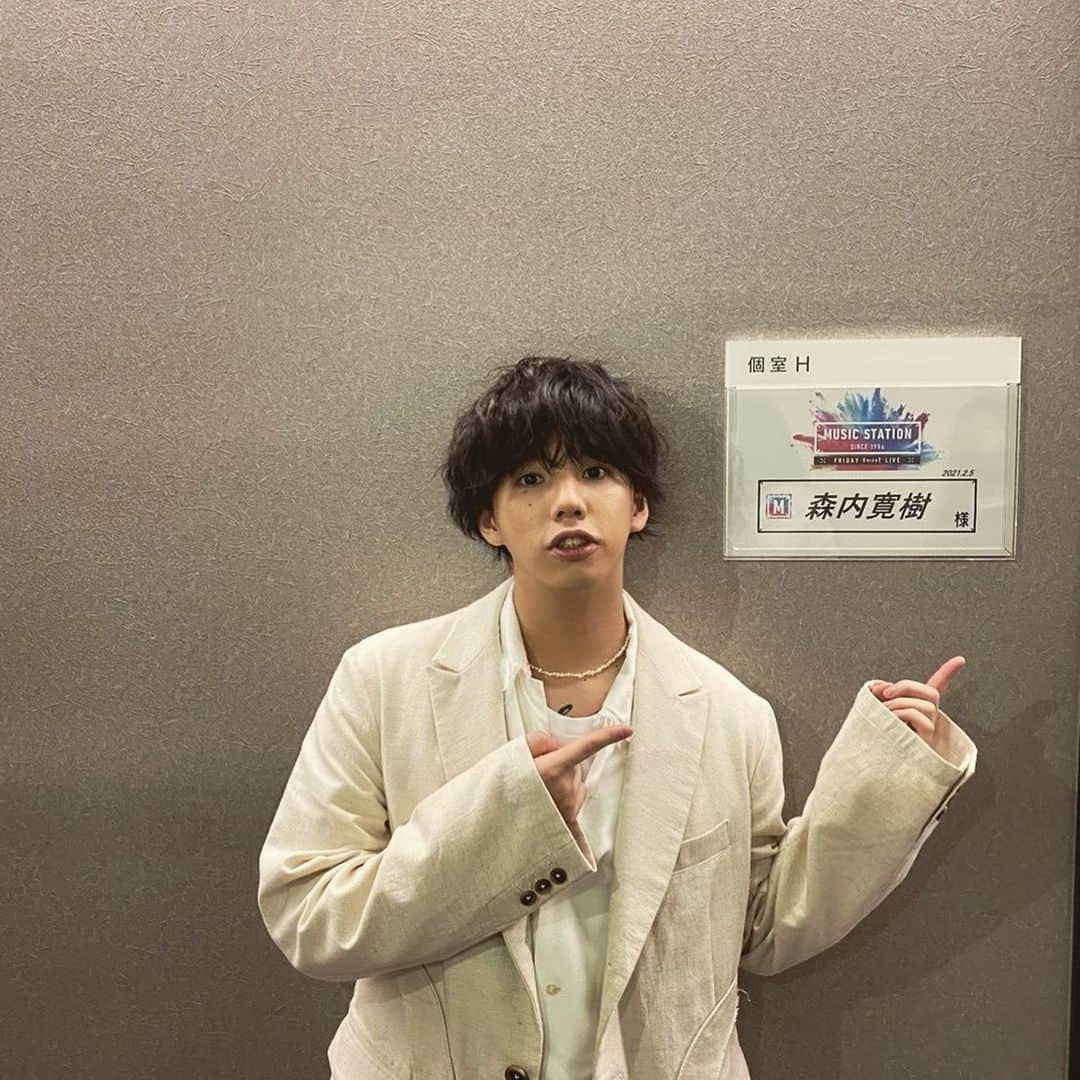 Hiroさんのインスタグラム写真 - (HiroInstagram)「本日Music Stationに初出演させていただきました🎉 次はバンドで🎸  #musicstation  #mステ #初出演 #森内寛樹 #元ソプラノのパートリーダーの意地 #次は #マイファスで #こいよ」2月6日 0時32分 - hiro_mfs_official