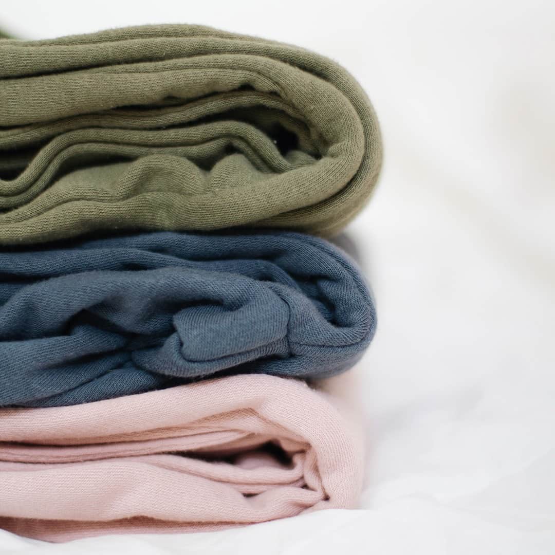 オルタナティブのインスタグラム：「These Classic Washed Terry Sweatpants are specially washed for worn-in softness, and nothing says comfort like your favorite soft sweats! #WeAreAlternative」