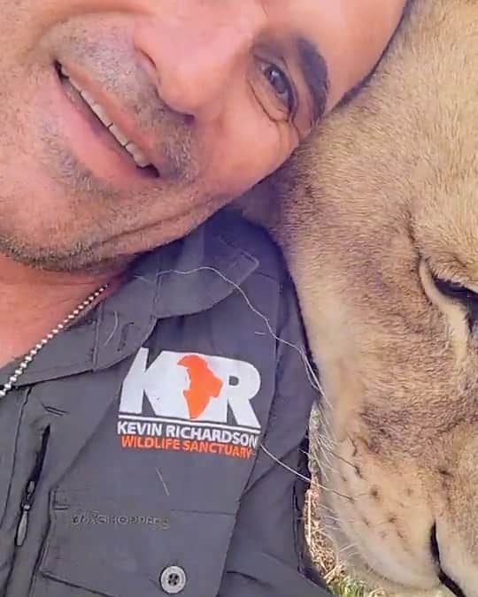 Kevin Richardson LionWhisperer のインスタグラム