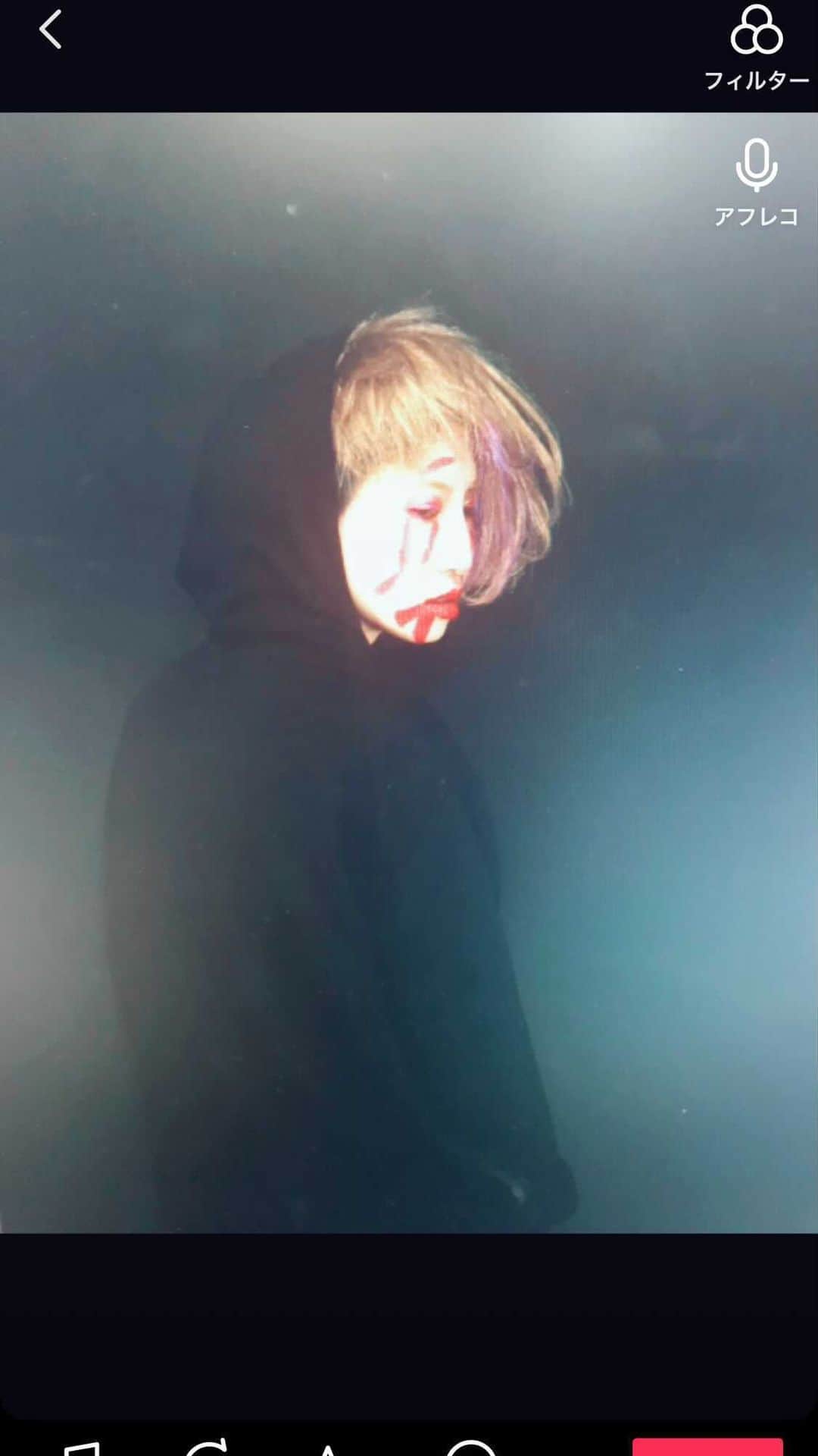 赤崎ティナ（西浦舞由美）のインスタグラム：「本当に並べただけ！ boyish style は、性格そのものらしく男性ウケめちゃくちゃわるかったw 過去を羨ましがるのでなく、このガムシャラを再度思い出すタイミング。 #赤崎ティナ　#クレティナ　#ママのダイヤモンド　#過去pic #TikTok #血糊 #リップ #詰め合わせ」