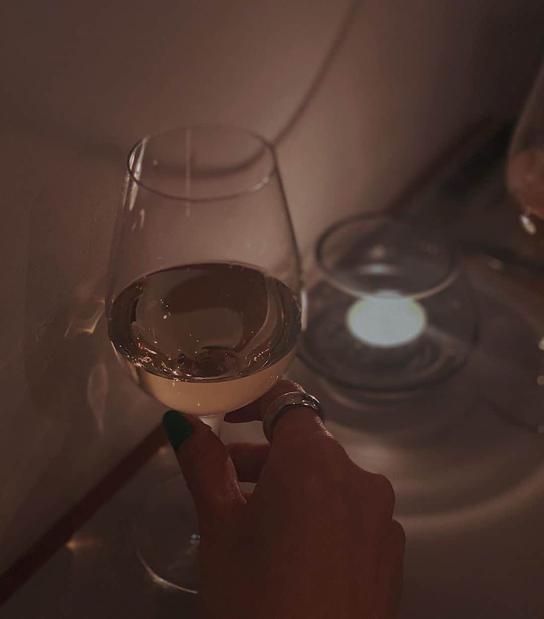 須田朱音のインスタグラム：「𝗴𝗼𝗼𝗱 𝗻𝗶𝗴𝗵𝘁.  @tres__collection」