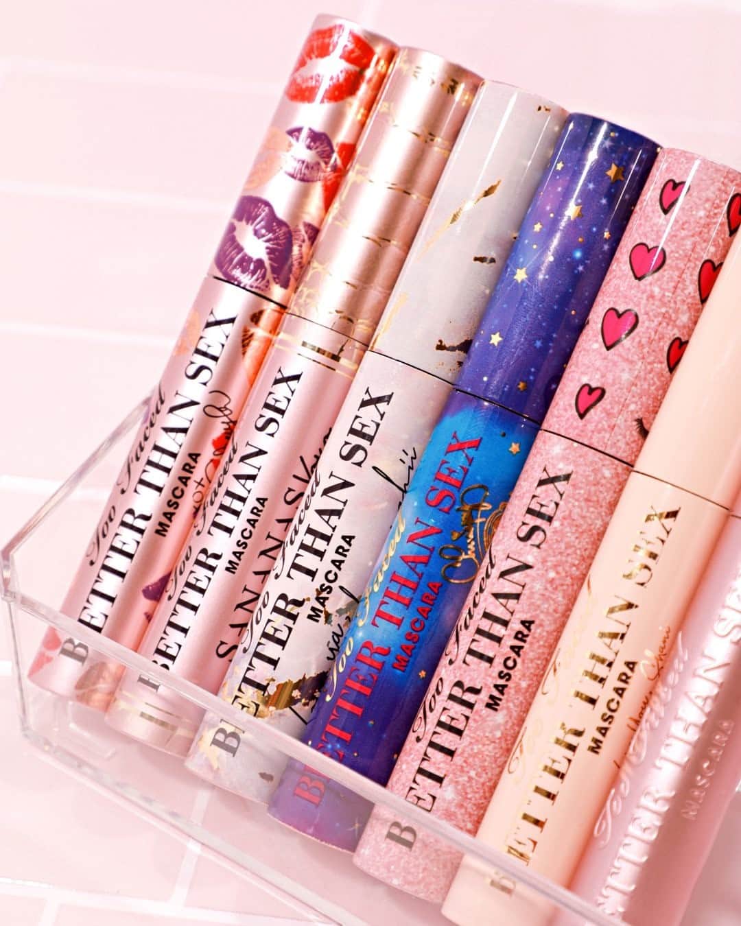 Too Facedのインスタグラム：「Today's mood: feelin' EXTRA sexy 😍 Give your makeup stash a major glow up with our new, limited-edition Better Than Sex Mascara, designed by our social star BFFs! #betterthansex #toofaced」