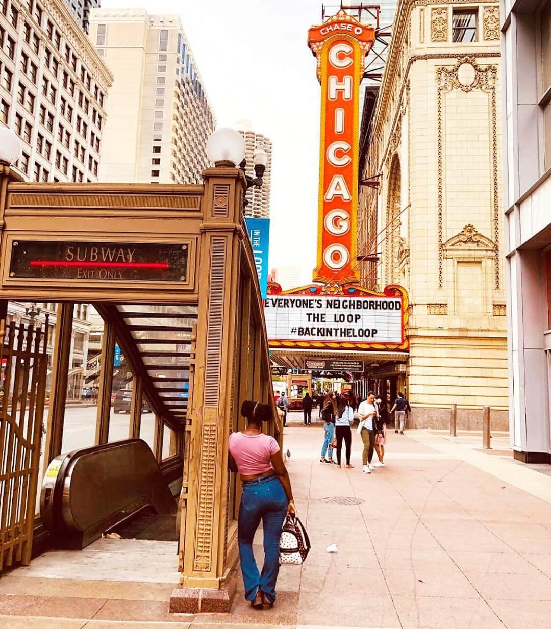 デルタ航空さんのインスタグラム写真 - (デルタ航空Instagram)「Black History Month honors the people, movements and heritage from Black culture that have shaped our country. This month, we're continuing to amplify the voices of our employees by celebrating the moments that have impacted their lives.  "The 'Black Girl Magic' movement has had a big influence on my life. It includes so many amazing Black women, identifying the extraordinary things that we are doing; excelling and being successful.  What started off as a hashtag ended up being a way to celebrate and highlight the beauty of the Black woman promoting self-love. And ever since then, 'Black Girl Magic' has become a symbolic concept that has been adopted worldwide. It defines the Black heritage and culture that exists today. It is a positive, impactful space for women like myself where we can find women all over the country who look like us and are thriving.  People really need to be intentional in making others feel comfortable no matter what distinct differences they may have. I have been fortunate enough to have met some allies here at Delta and I must say it makes a huge difference to have professionals and leaders who don’t judge a person based on their appearance, race or job title. Instead, they support me and appreciate the value that I bring to Delta." - Stayce M. - Supply Attendant, #ATL」2月6日 2時00分 - delta