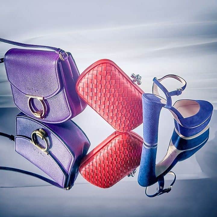 GILTのインスタグラム：「Jewel tones are having a moment. Jump on the trend and shop #BottegaVeneta and more.」