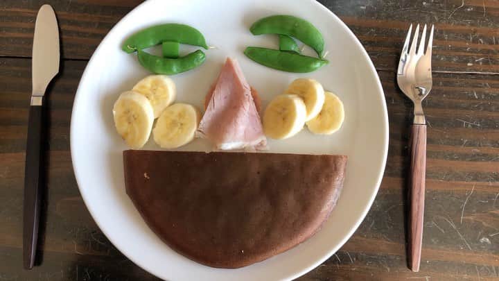 池田有希子のインスタグラム：「おや？私のパンケーキが何か喋っているぞ？  #dontbesilent #genderequality #男女平等 #eatthepatriarchy #playwithyourfood #stopmotion #stopmotionanimation」