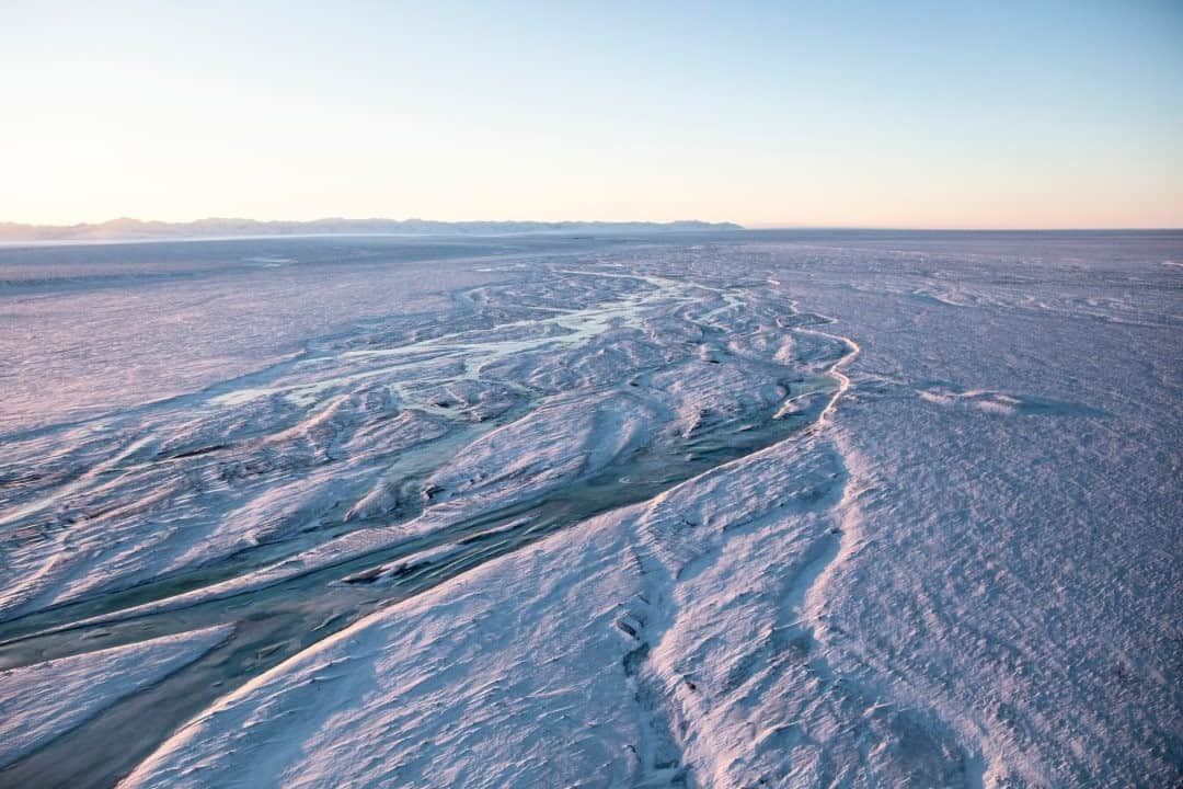 National Geographic Travelさんのインスタグラム写真 - (National Geographic TravelInstagram)「Photo by @katieorlinsky / The coastal plain of the Arctic National Wildlife Refuge is sacred ancestral land for Gwich’in and Inupiat people as well as the habitat and breeding ground for polar bears, caribou, wolves, musk ox, migratory birds, and countless other wild species. On the first day of Joe Biden’s presidency, he signed an executive order placing a temporary moratorium on oil and gas lease activities in the refuge, a huge victory for the environment and those who care for it.」2月6日 12時35分 - natgeotravel