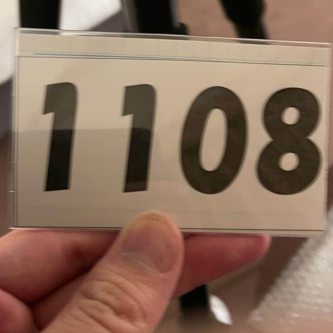 むらせさんのインスタグラム写真 - (むらせInstagram)「今さらだけど、R1準々決勝敗退😂ラストイヤーでしたー！！👋ビスケッティ佐竹さんと、、👨🏻‍🦱またがんばる！！ . . #r1グランプリ #ビスケッティ佐竹 さん  #またがんばーろー」2月6日 12時43分 - murase_yuichi