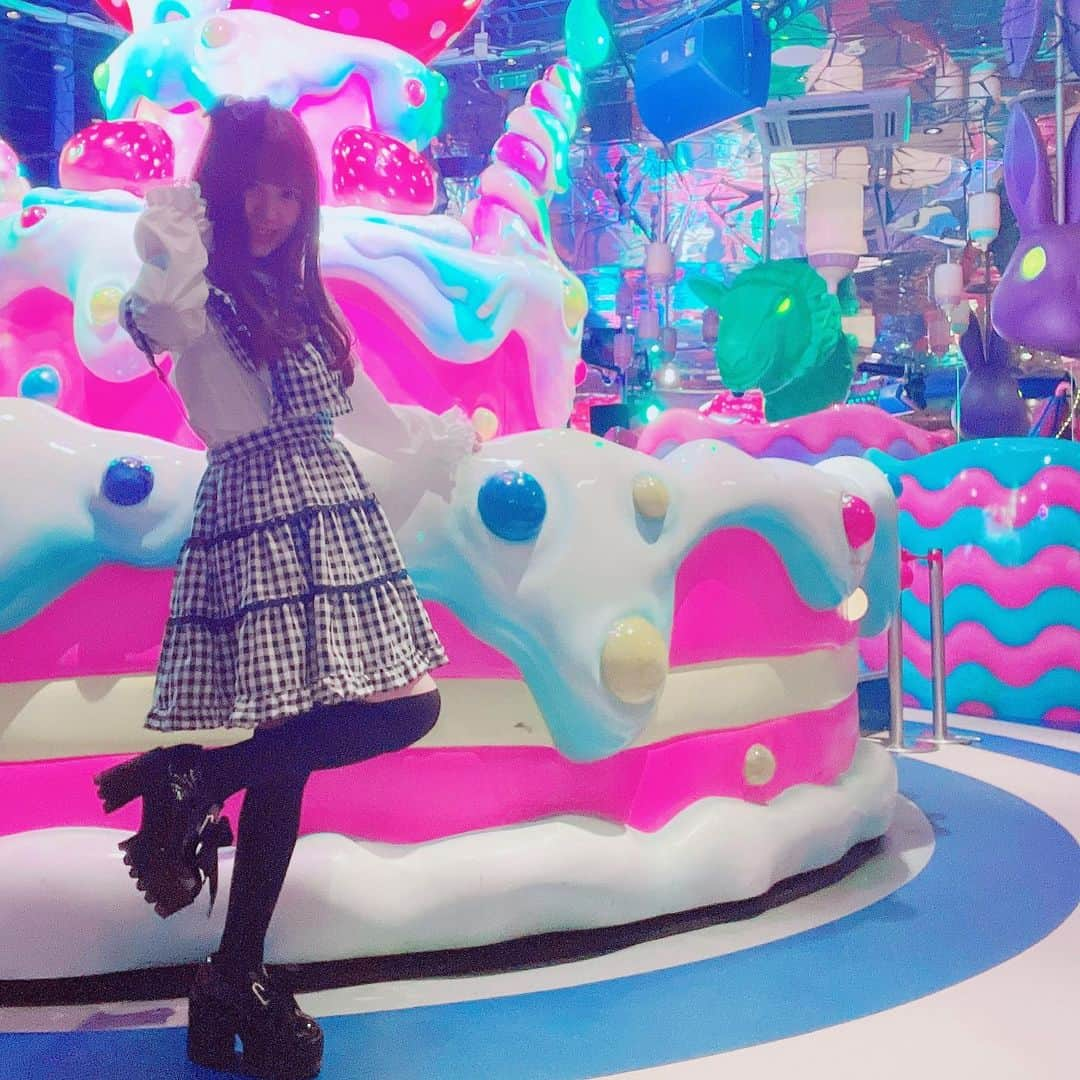 絵仁さんのインスタグラム写真 - (絵仁Instagram)「Kawaii Monster cafe🍬 ♡ ♡ ♡ #かわいいモンスターカフェ #カワイイモンスターカフェ #kawaiimonstercafe #harajukufashion #harajuku #増田セバスチャン #きゃりーぱみゅぱみゅ #kpp #kyarypamyupamyu #masudasebastian #ゆめかわいい #lolitafashion #lolita #lolitagirl #lolitadress #lolita_fashion #harajukufashion #harajukukawaii #yumekawaii #kyarypamyupamyu #japanesegirl #idol #japaneseidol #ロリータファッション #kawaii #ロリータ #かわいい #ガーリー #クラロリ #甘ロリ」2月6日 13時14分 - eni_tc