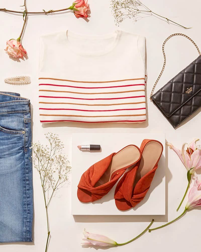 DAILYLOOKのインスタグラム：「Love is in the air❤️ Lots of new Valentine’s Day pieces to elevate your style this month.」