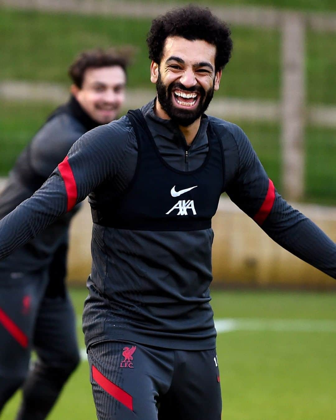 リヴァプールFCさんのインスタグラム写真 - (リヴァプールFCInstagram)「𝐊𝐈𝐍𝐆 😄👑 #LFC #LiverpoolFC #Salah #MoSalah」2月6日 5時23分 - liverpoolfc