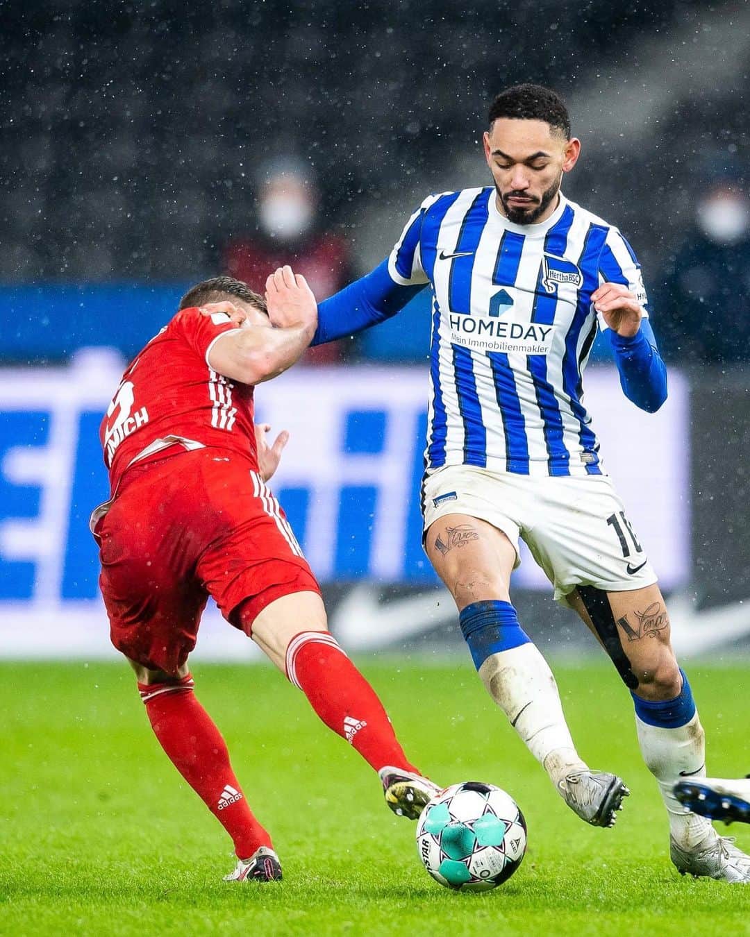 ヘルタ・ベルリンのインスタグラム：「Noch 2️⃣0️⃣ Minuten. 😱 Los, los, looooos, Jungs!!! 💪💪💪 . . #BSCFCB #HaHoHe #herthabsc」