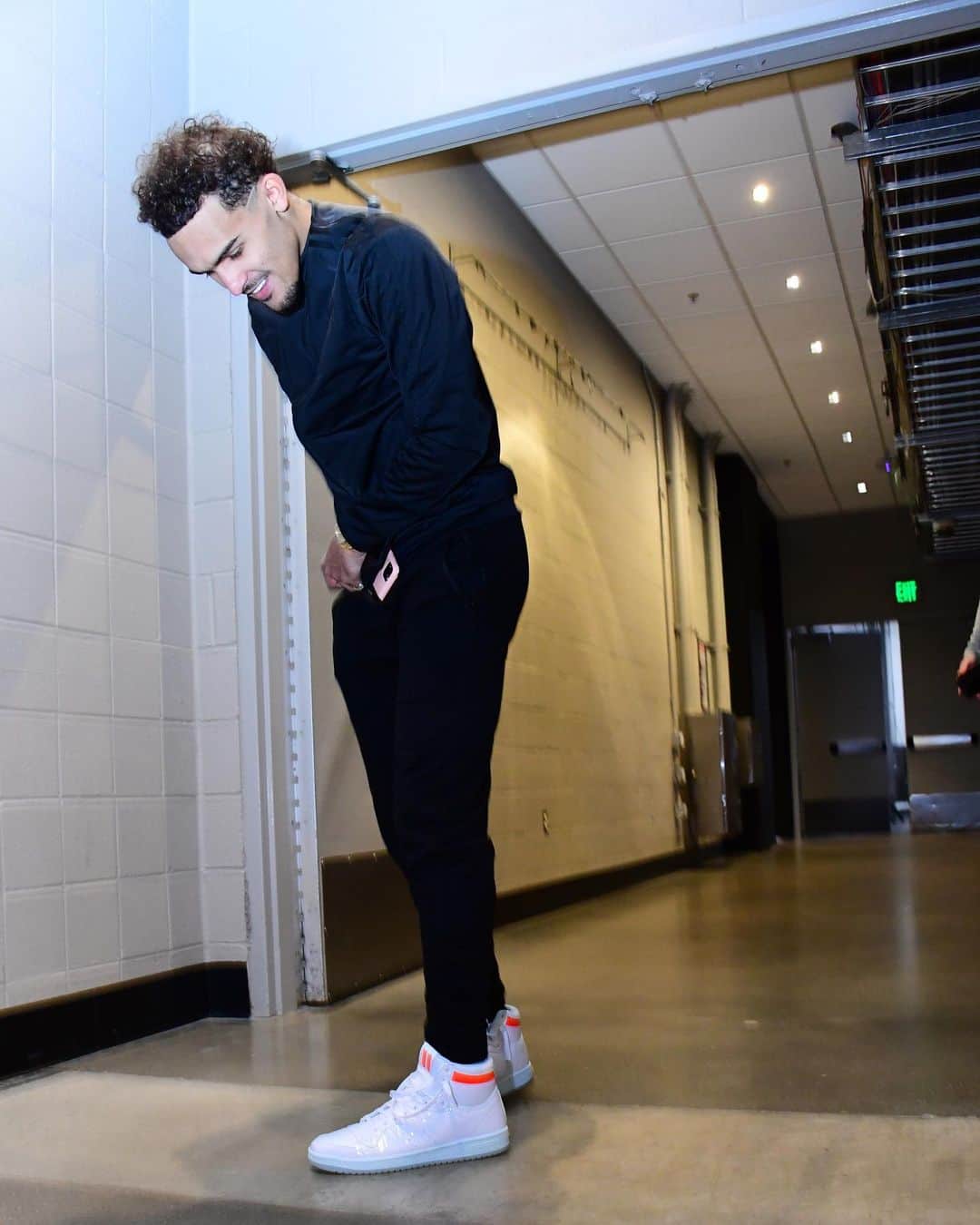 Foot Lockerのインスタグラム：「ICE TRAE ❄️ A special edition #Adidas Top Ten is coming soon. @traeyoung」