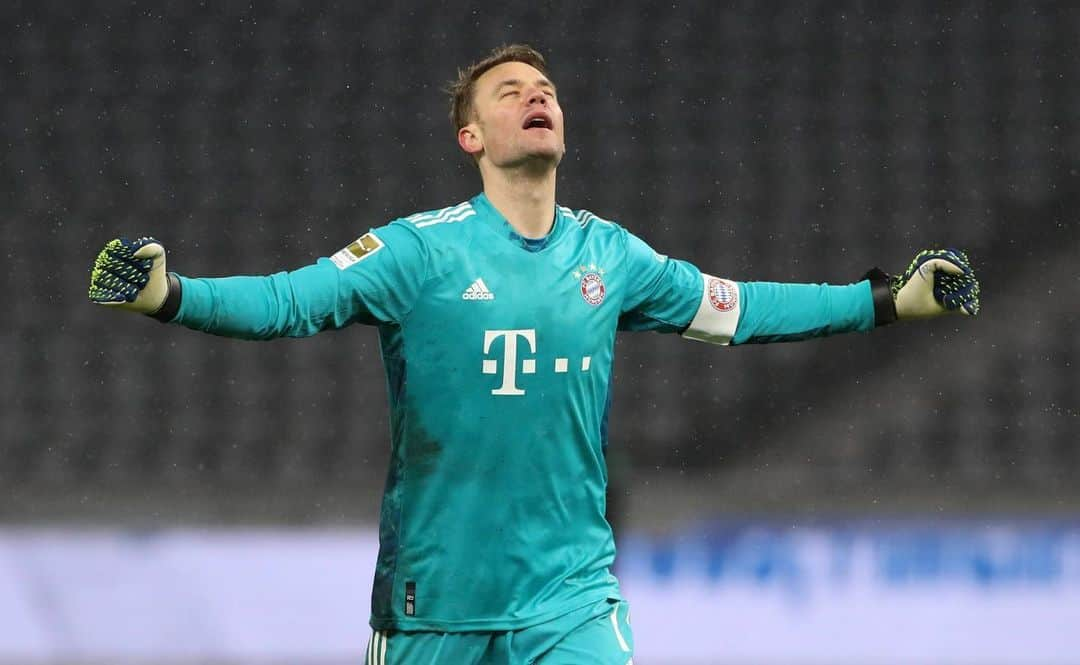 バイエルン・ミュンヘンさんのインスタグラム写真 - (バイエルン・ミュンヘンInstagram)「That winning feeling! 🙌 #MiaSanMia @manuelneuer  _______ #FCBayern #packmas #BSCFCB #GOATkeeper」2月6日 6時13分 - fcbayern