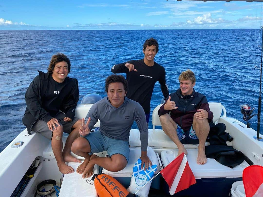 稲葉玲王さんのインスタグラム写真 - (稲葉玲王Instagram)「Craziest experience🙌  Thank you so much uncle Kirby @gonaminori_hawaii and the boys for the best times🙏🙏🙏」2月6日 13時31分 - reoinaba_mobb