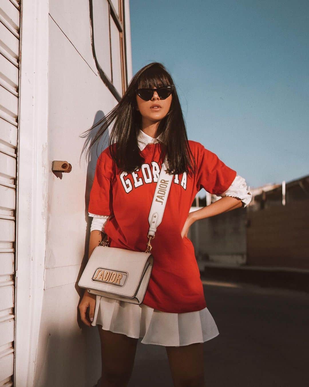 Gabriela Salesのインスタグラム：「Pose fisgada nas costas kkk De vez em quando, ela faz os viramentos de jogos dela 😜」