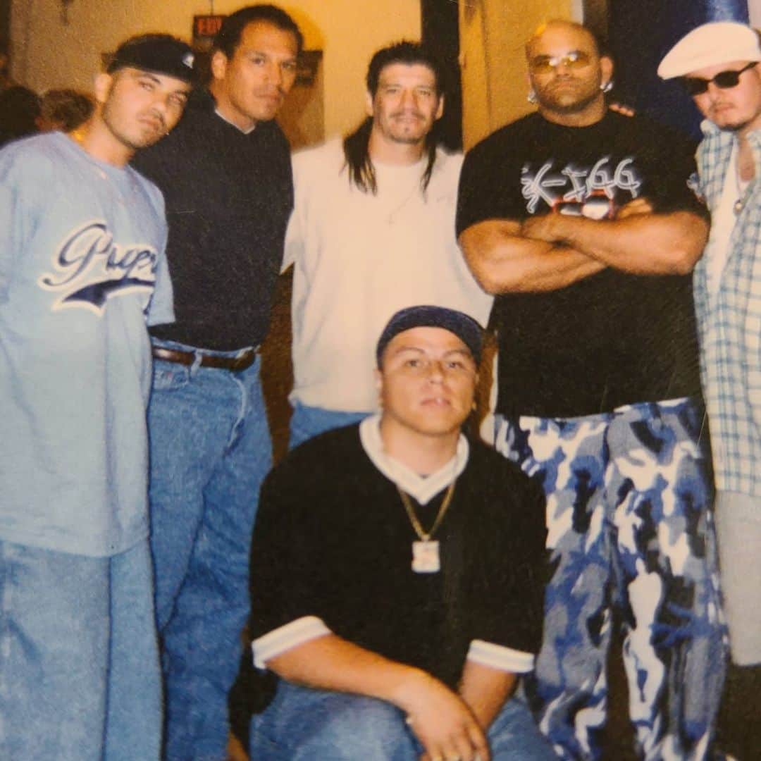 ベイビー・バッシュさんのインスタグラム写真 - (ベイビー・バッシュInstagram)「#flashbackfriday  hanging with The Legendary Eddie Guerrero and Konnan aka K Dawg!! #Wcw days.. (Before I Was Bash) #eddieguerrero」2月6日 9時34分 - babybash