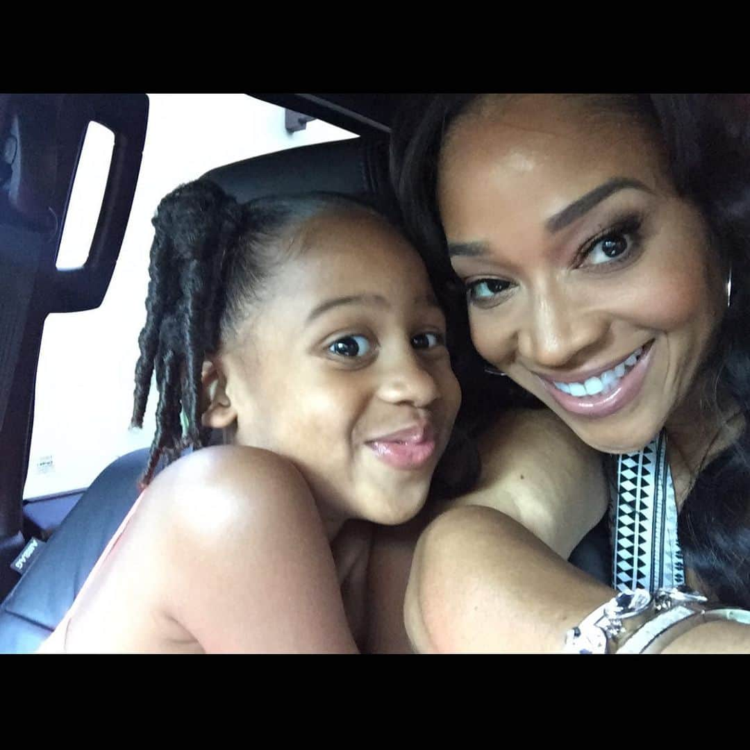 ミミ・ファウストさんのインスタグラム写真 - (ミミ・ファウストInstagram)「#FBF Me & my mini me」2月6日 9時44分 - mimifaust