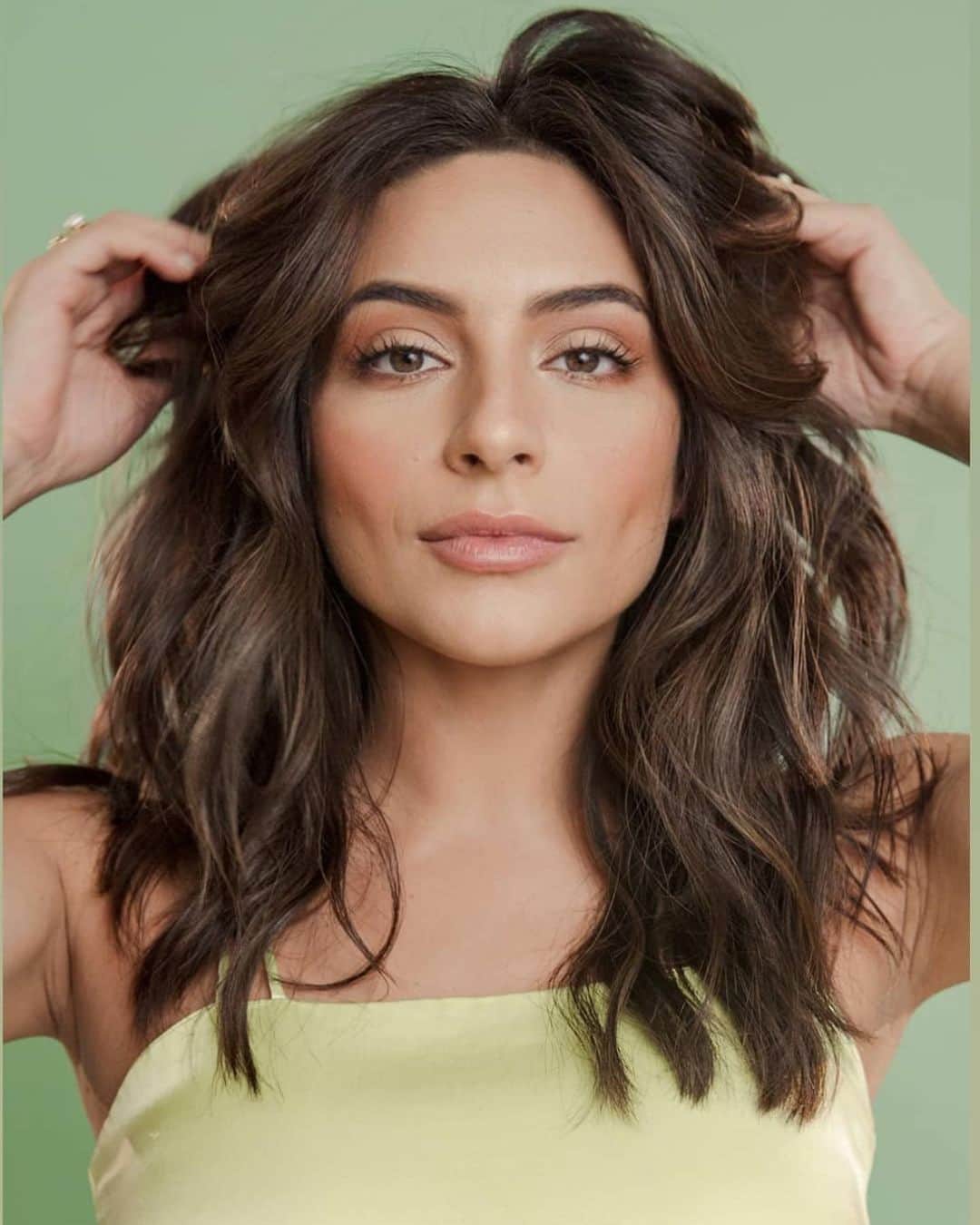 Ana Brenda Contrerasのインスタグラム：「Bonito fin de semana bebés,  Con amor y aguacates 🥑🌿 Breco」