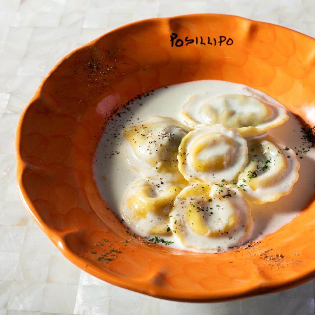 ポジリポのグルメインスタ