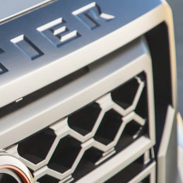 Nissan USA Official Instagram accountのインスタグラム：「For best results, add dirt. Introducing the All-New, next generation #NissanFrontier #FindYourFrontier」