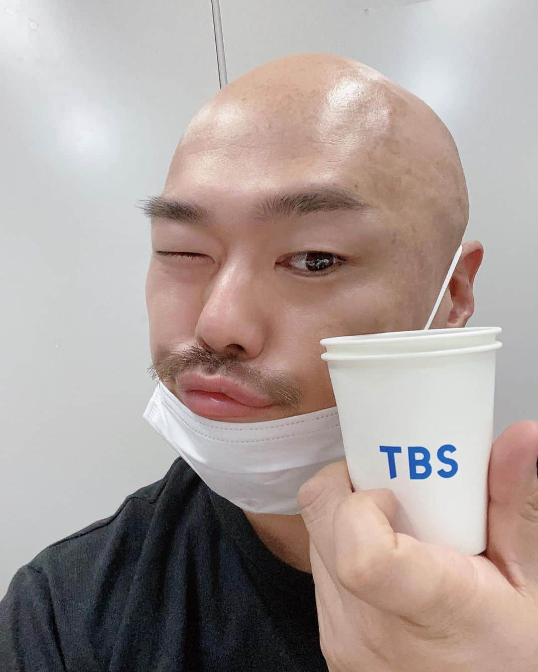 クロちゃんさんのインスタグラム写真 - (クロちゃんInstagram)「TBSラジオ 【ナイツのちゃきちゃき大放送】  11時台のゲスト出演だしん！ もうすぐだしんよー！ お耳の癒しになるしんよー！ #ナイツのちゃきちゃき大放送 #クロちゃん」2月6日 10時53分 - kurochandesuwawa