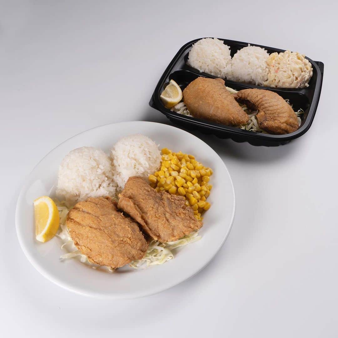 Zippy's Restaurantsのインスタグラム：「Ahi Belly and Aloha Friday go together like one foot on the sand, one hand Heineken.」