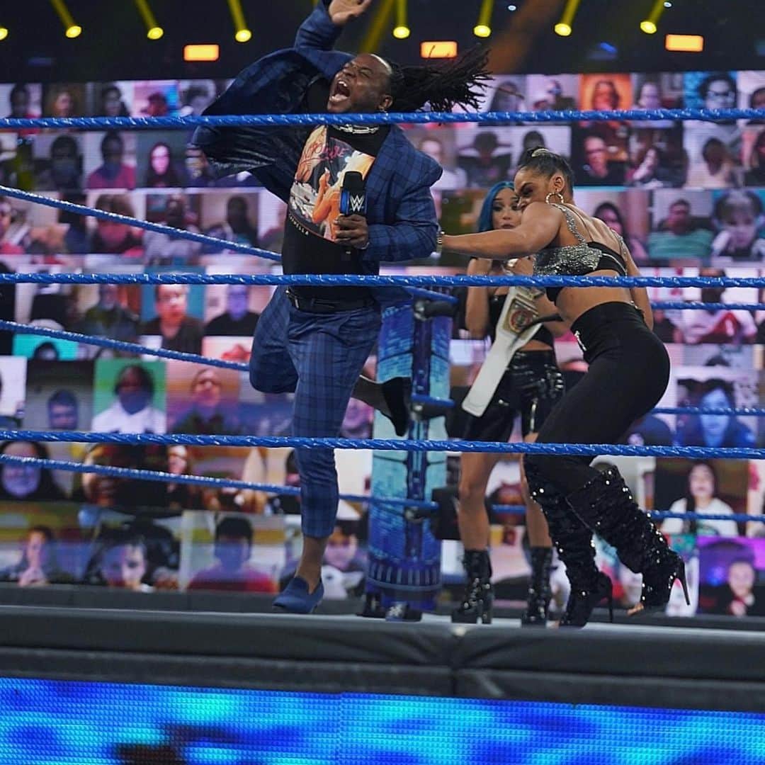 WWEさんのインスタグラム写真 - (WWEInstagram)「Tensions were on the rise between @biancabelairwwe & @sashabankswwe before @reginald.wwe interrupted! #SmackDown」2月6日 11時17分 - wwe