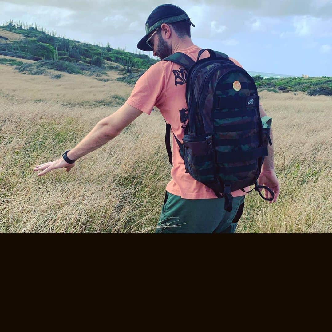 Cyprienのインスタグラム：「L’art du cadrage 🌾」