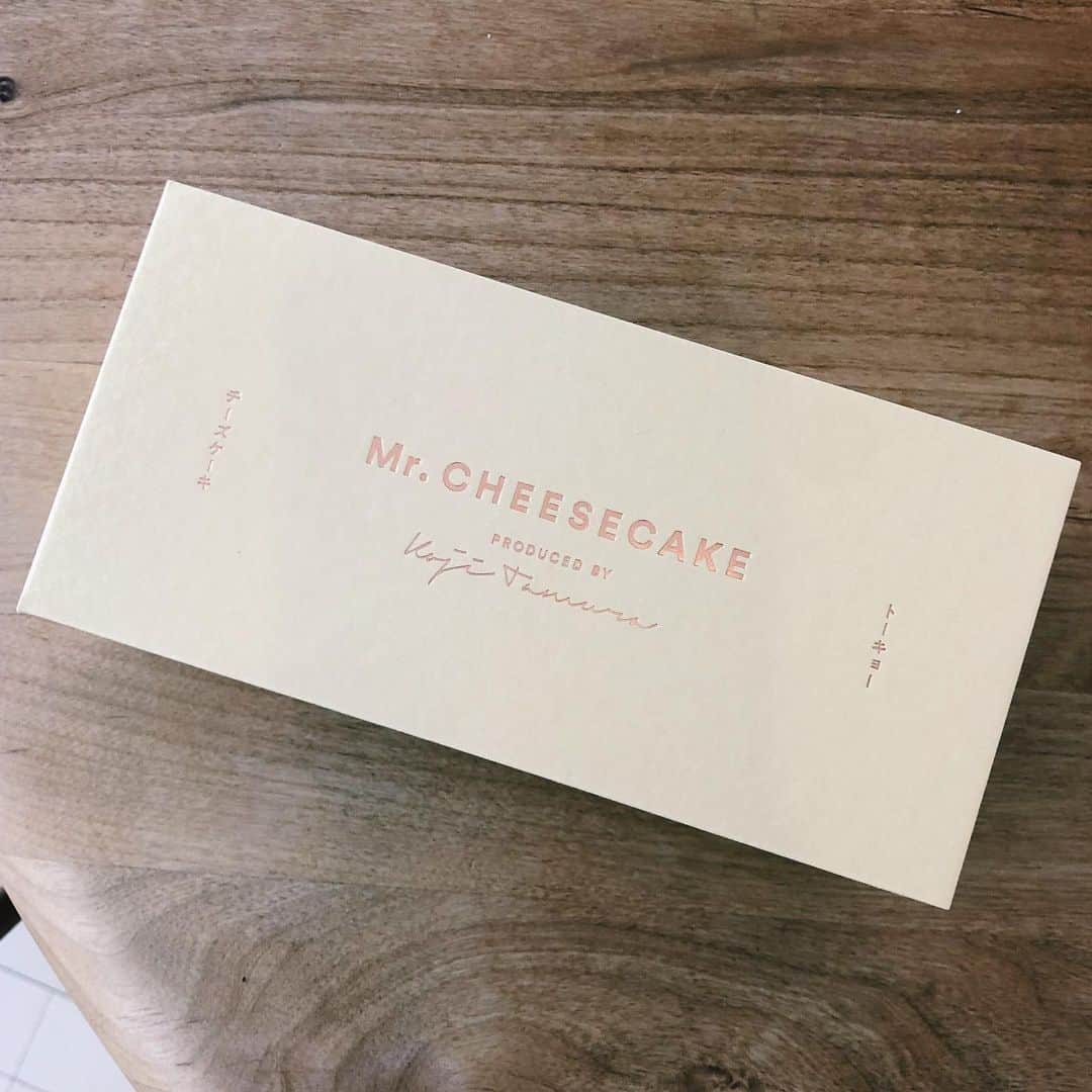 松原加奈恵のインスタグラム：「Mr.CHEESECAKE🐭🧀💕 . . #cheesecake#おうち時間」