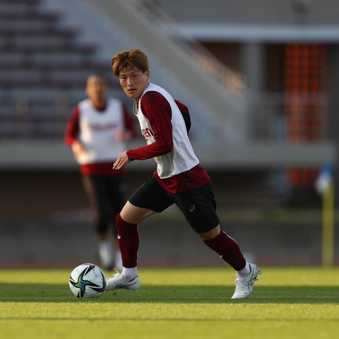 古橋亨梧さんのインスタグラム写真 - (古橋亨梧Instagram)「day 3 ⚽️ #visselkobe#okinawa#2021」2月6日 22時13分 - kyogo_furuhashi