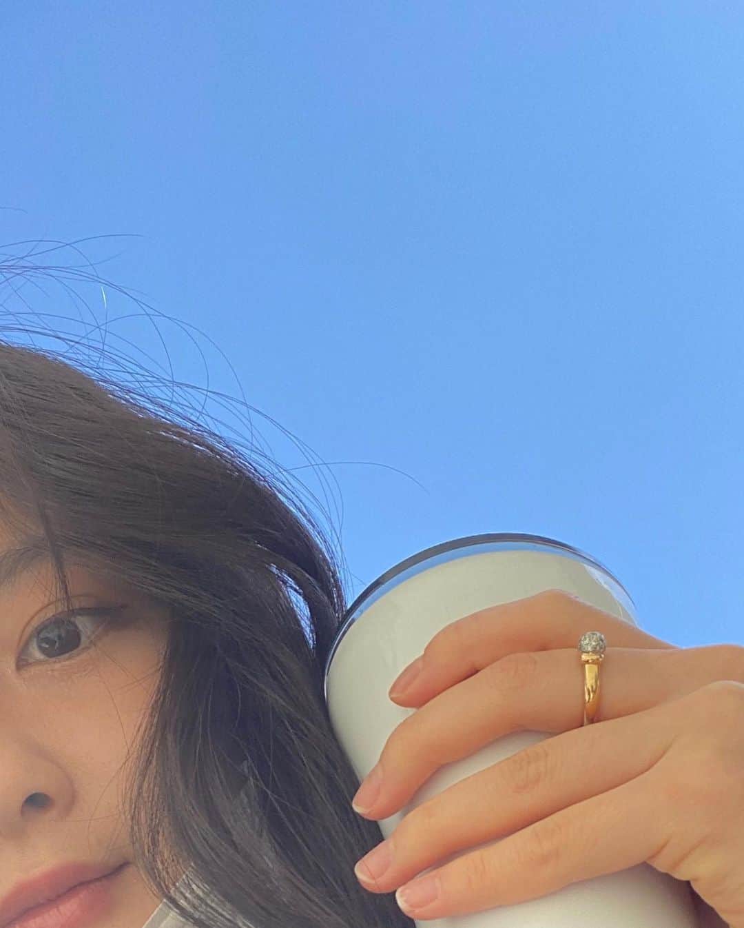 青山舞莉さんのインスタグラム写真 - (青山舞莉Instagram)「nice day out   cute ring & cute cup  MILEY10 for a discount @sttokejp   #ミーの毎日」2月6日 14時03分 - milez728