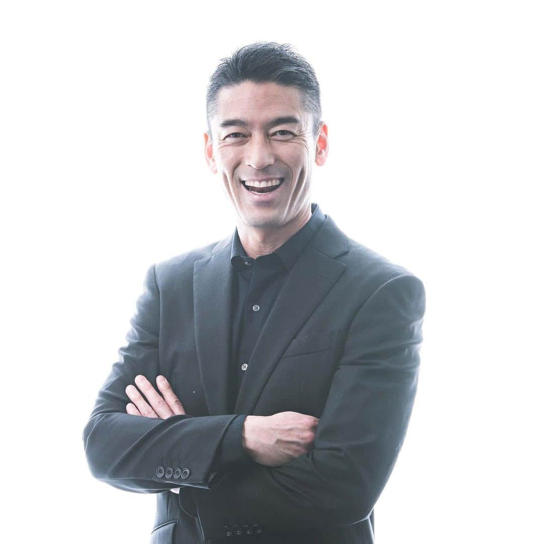 吉田輝幸のインスタグラム：「さあ  トレーニング行こうかな〜  トレーニングに関係ない、写真  #パーソナルトレーニング #fitness #ジム #個人事業主 #ブランド #独立 #高収入 #仕事 #未経験 #フリーター #学生 #副業 #起業 #ビジネス成功 #ビジネスチャンスは今ここにある #貯金 #自由 #自分磨き投稿 #起業家 #ハッピー #チャンス #本質 #時間とお金 #収入 #プロジェクト #マーケティング #おすすめ #training #筋トレ」