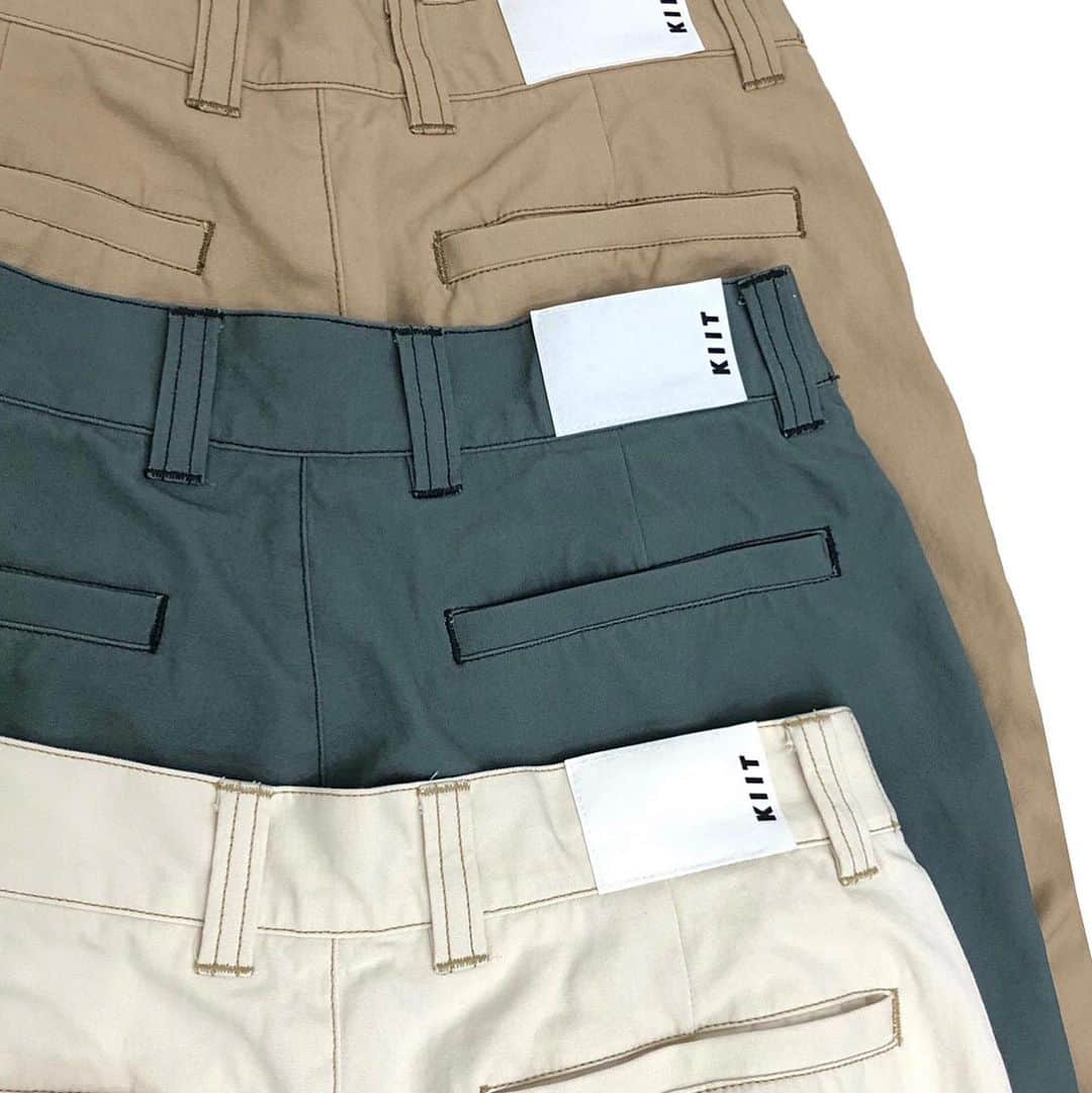 キートのインスタグラム：「. New Release  . 2021 Spring / Summer Products . ☑︎KIK-P90B-002 . ☑︎20/2 LIGHT CANVAS SIDE GATHER EASY TROUSERS . ☑︎IVORY / BEIGE / GREEN . ☑︎1 / 2 / 3  MEN'S . ☑︎24.200-」