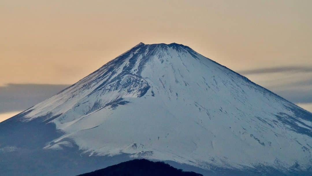 けらえいこさんのインスタグラム写真 - (けらえいこInstagram)「車で箱根。インスタでよく見る富士山ってどこから撮ってるのかな？とずっと思ってたんですけど、ついにそこへ行けました（２枚目）😍✨」2月6日 14時58分 - keraeiko