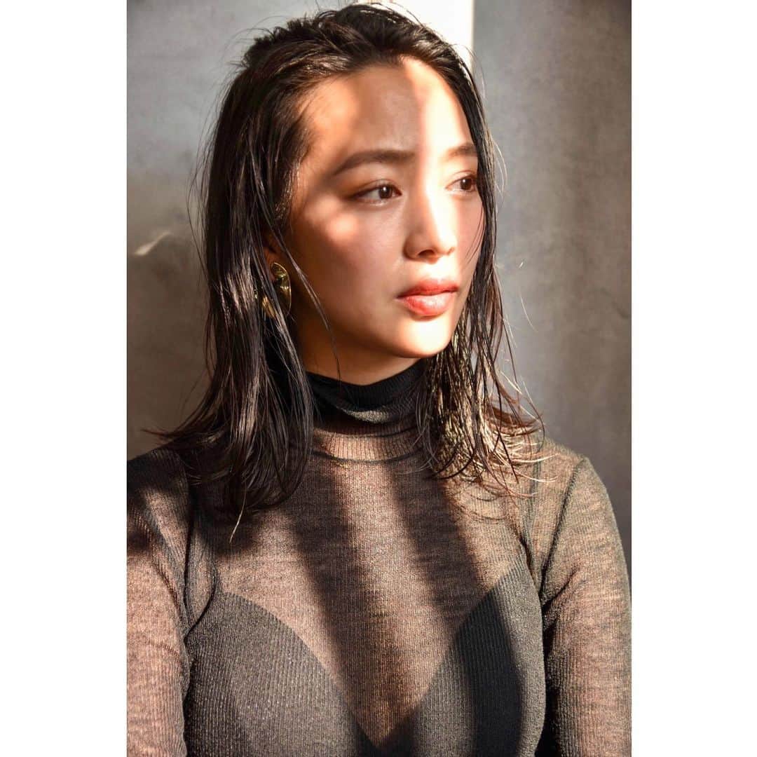 矢野由希子のインスタグラム：「髪のびたね✂︎」